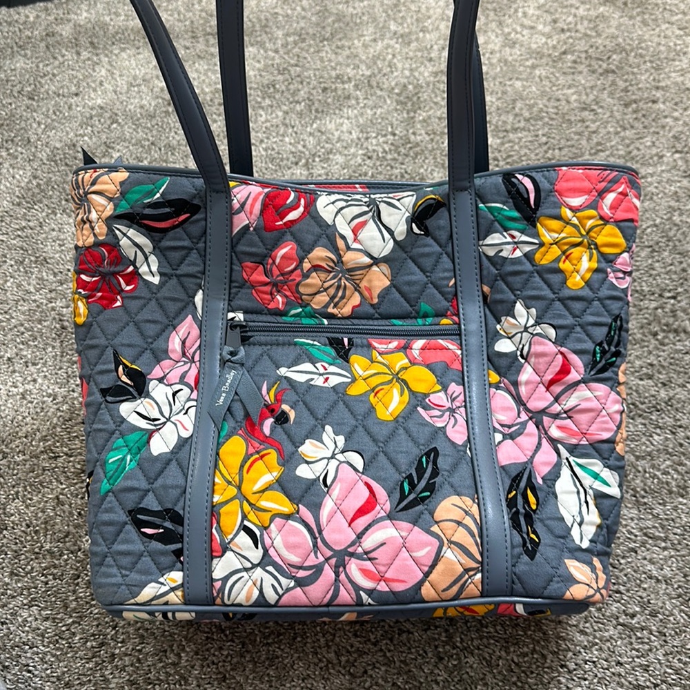 This is great purse to wear out!